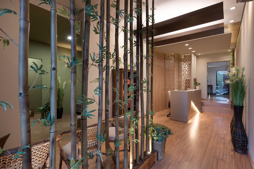 Hotel Deville Business מרינגה מראה חיצוני תמונה