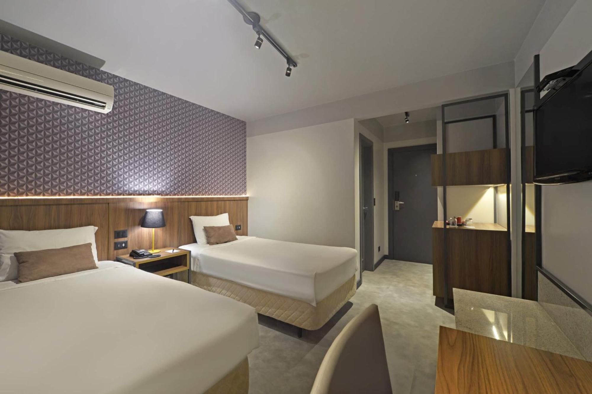 Hotel Deville Business מרינגה מראה חיצוני תמונה