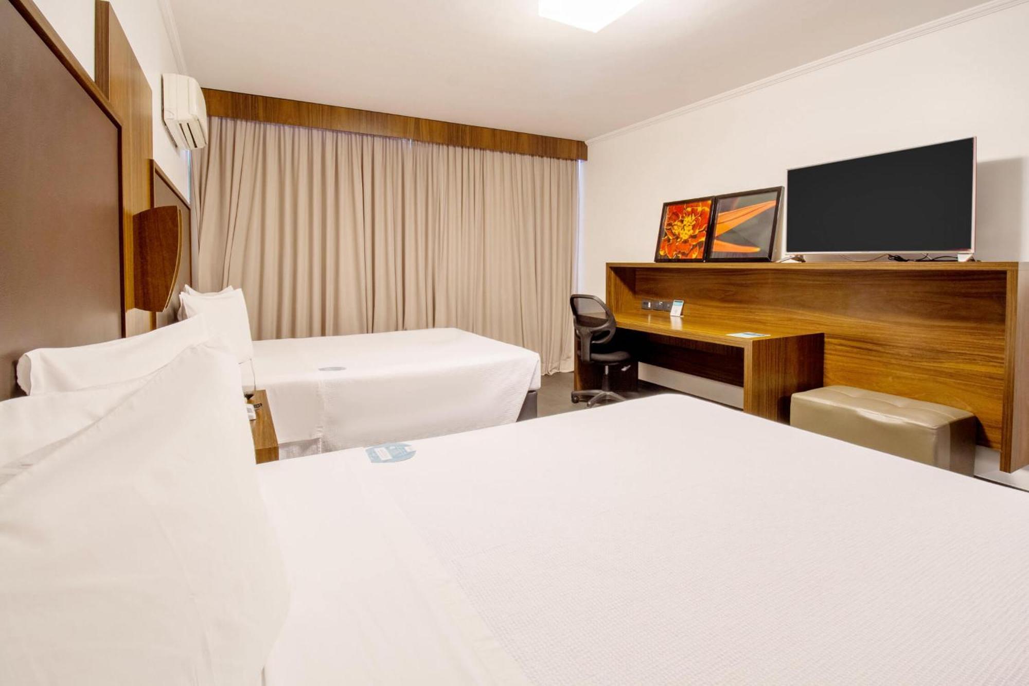 Hotel Deville Business מרינגה מראה חיצוני תמונה