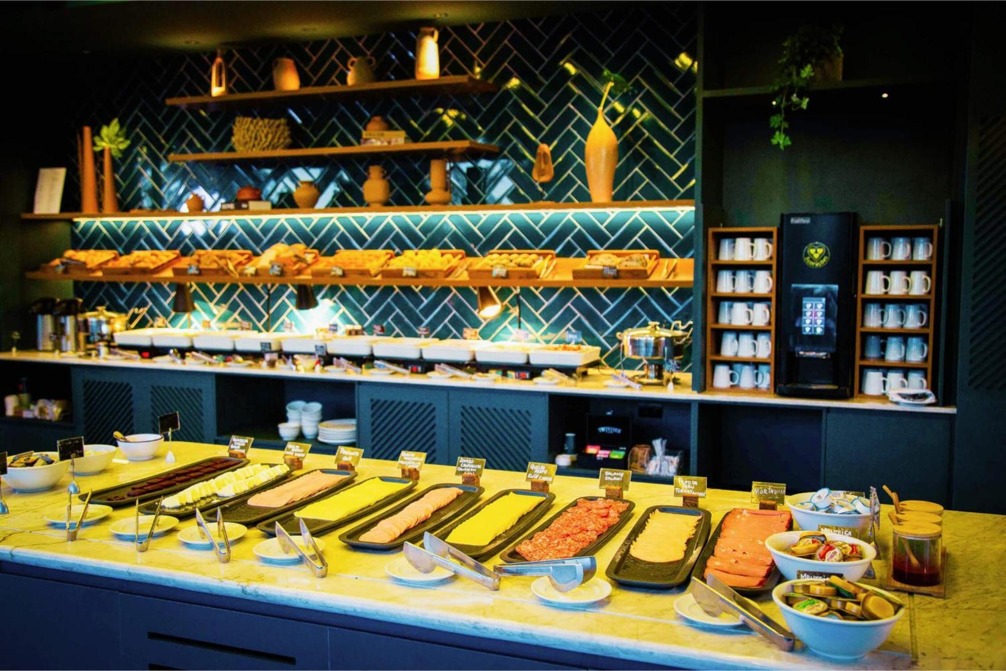 Hotel Deville Business מרינגה מראה חיצוני תמונה
